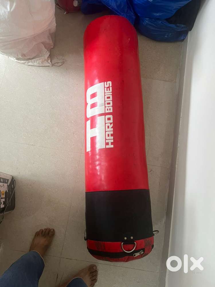 Boxing Punching Bag , Hanger with Pull Up Bar