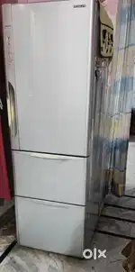Hitachi inverter fridge
