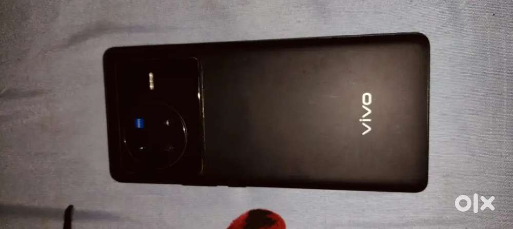 Vivo X80  superb camera quality 12GB ram 256 internal memory