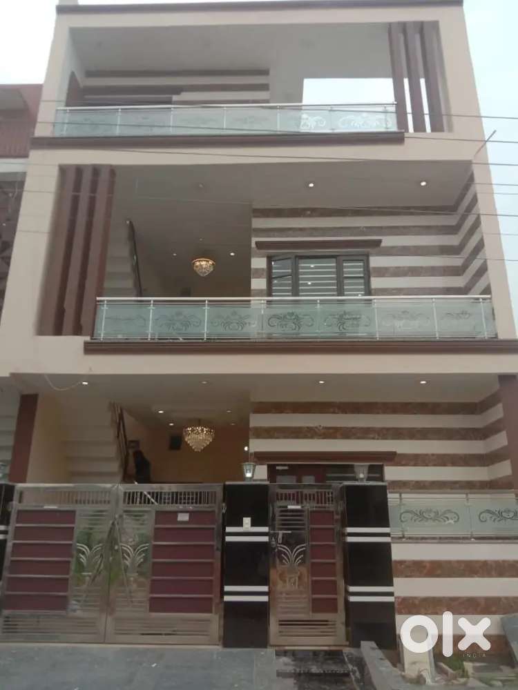 Urgent sale kothi 4bhk 120gj