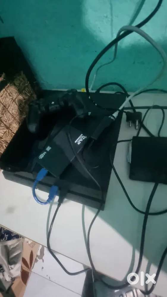 Ps 4 falt  good condition