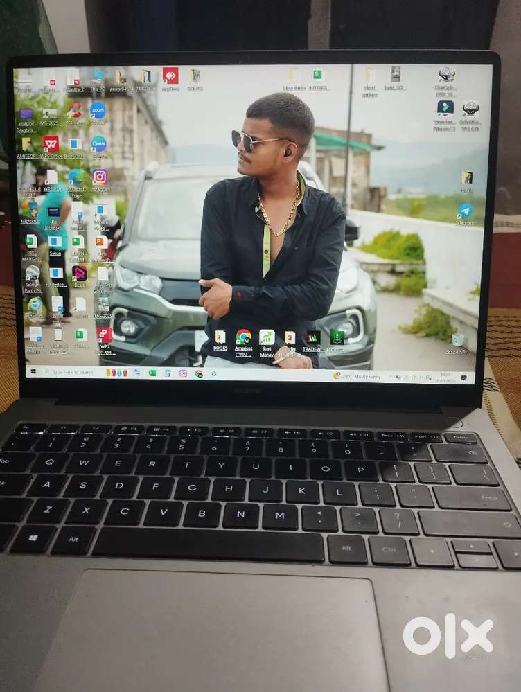 Realme Slimbook i3 8gb 256