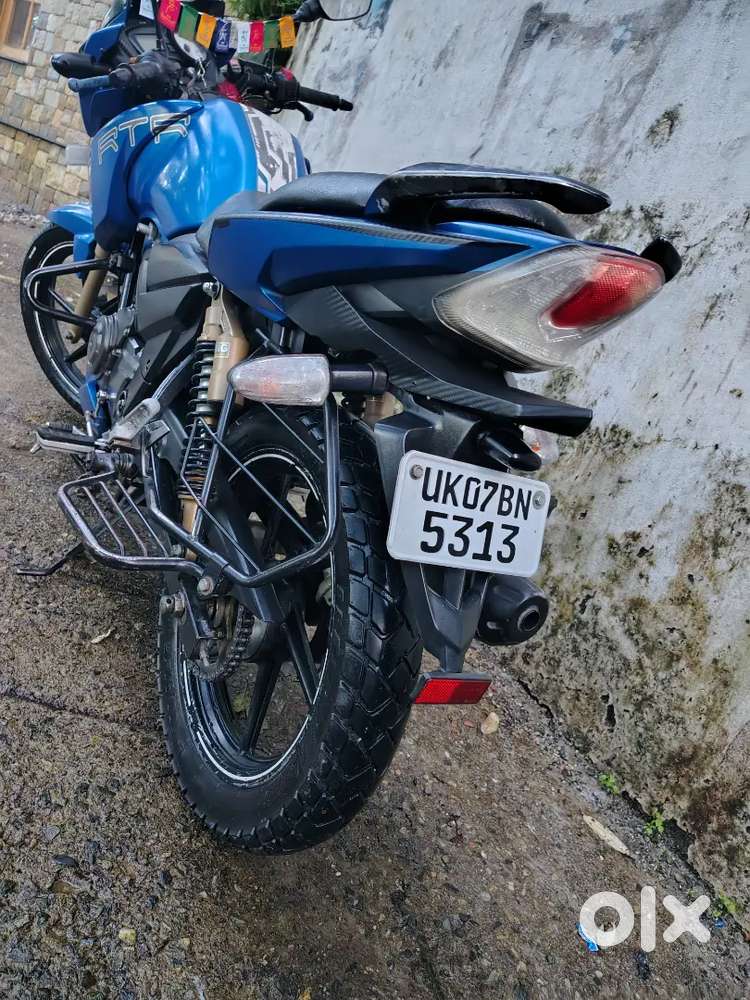 Sell krni hi 180 apachi blue colour