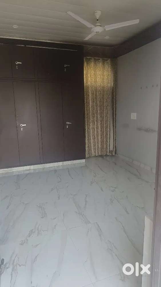 1 Room with balcony and washroom
