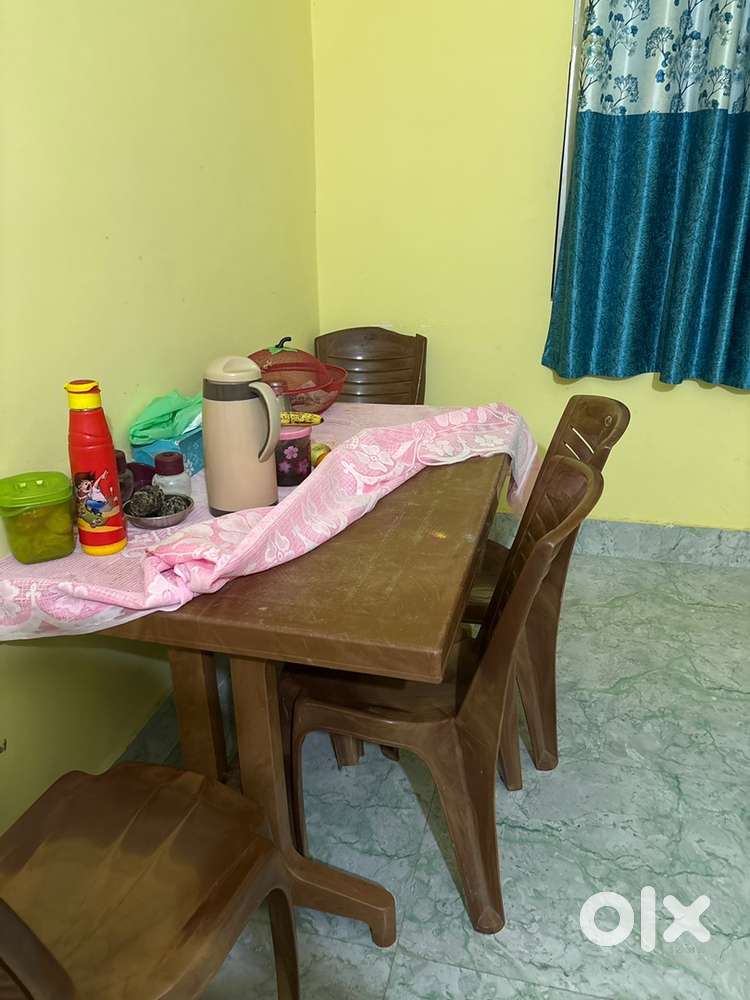 Dining table 4 seater with chairs Nilkamal