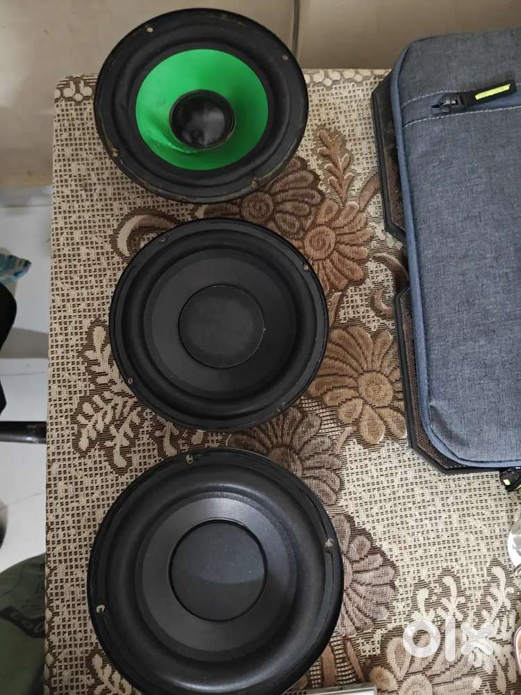 8 inch subwoofer Speakers total 3 numbers