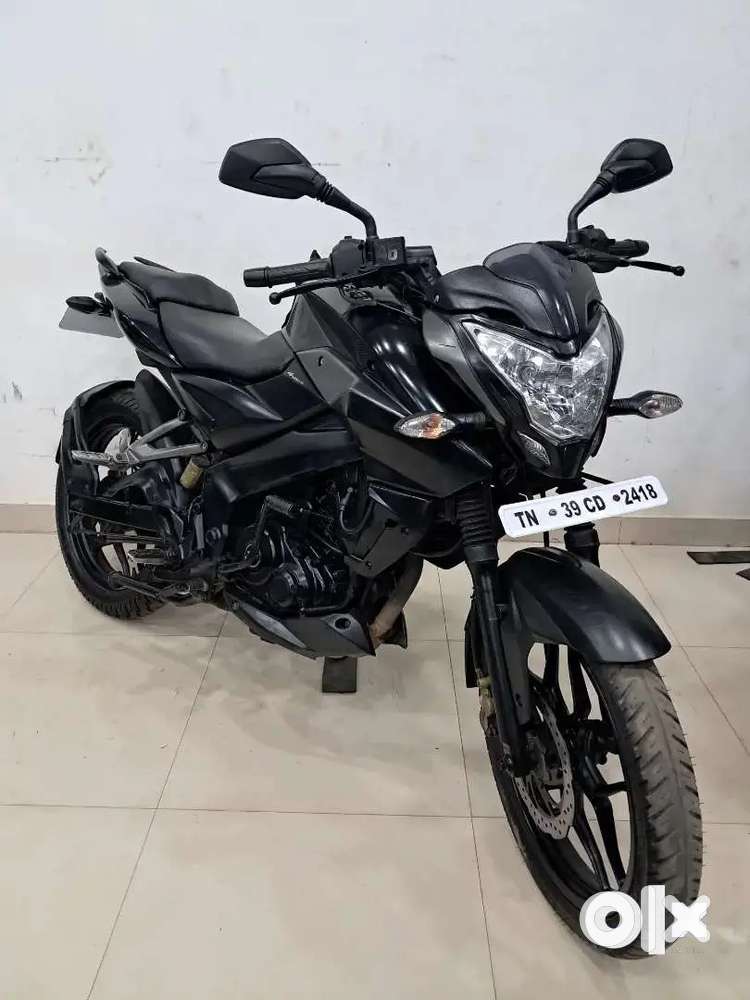 BAJAJ PULSAR NS 160 2017 GREY COLOUR