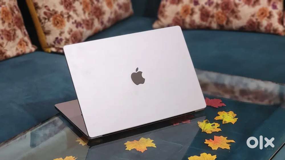 M1 Apple Macbook Pro 32GB Ram 512GB Apple SSD 2022Mfd 16Inch Display