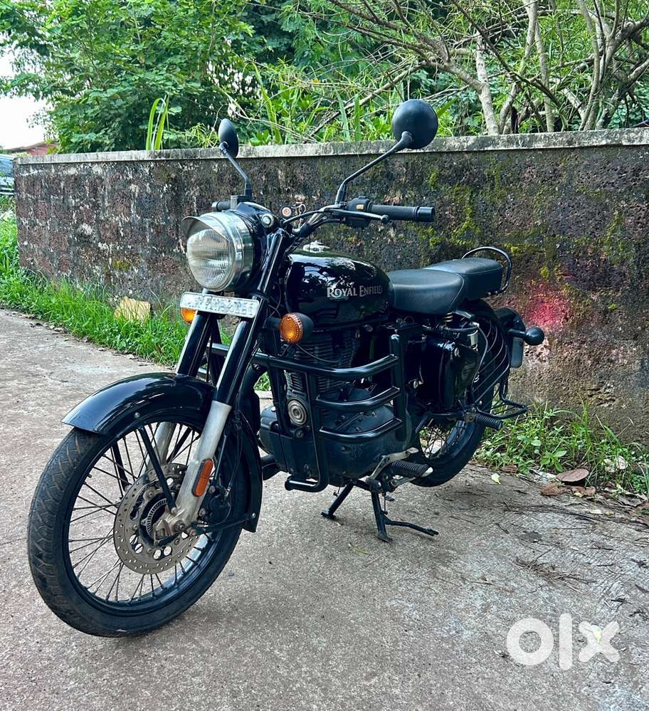 Royal Enfield Classic 350 (Black) -Single Owner