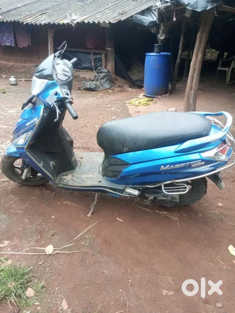 स्कुटर बेचना हे