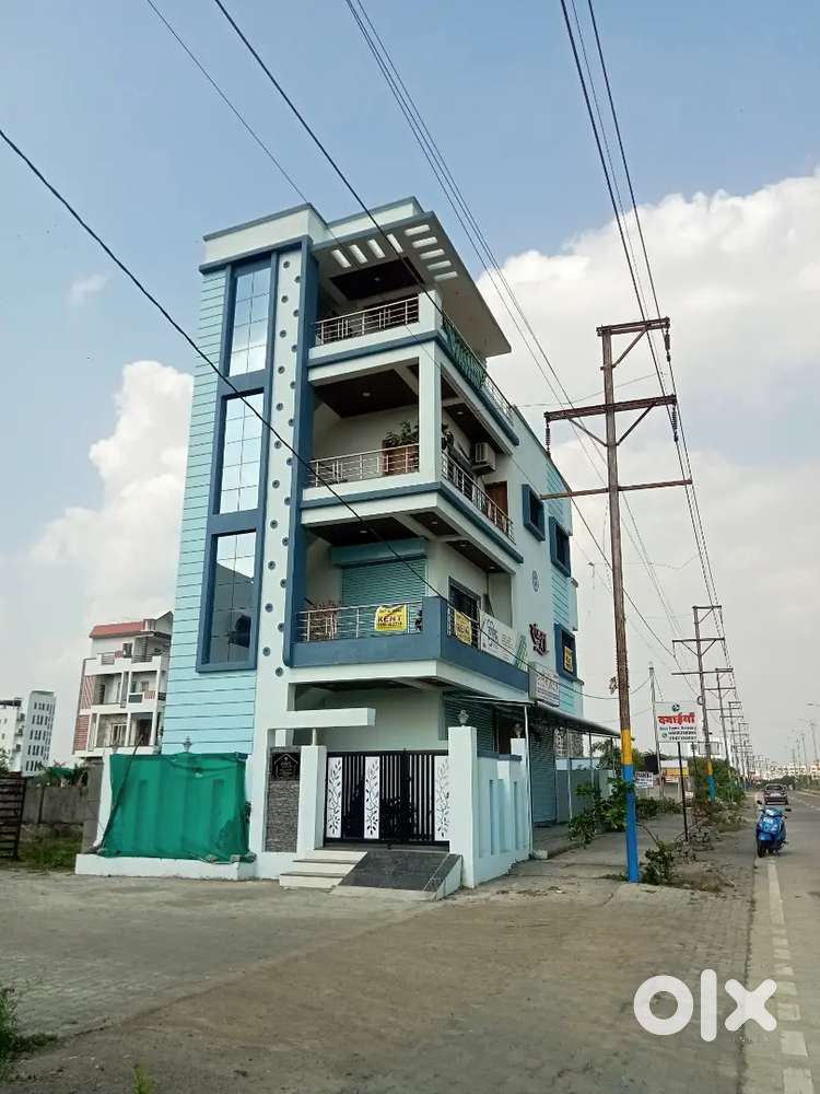 2 BHK   full Furnished  House, module kitchen, bed , wardrobe, sofa c