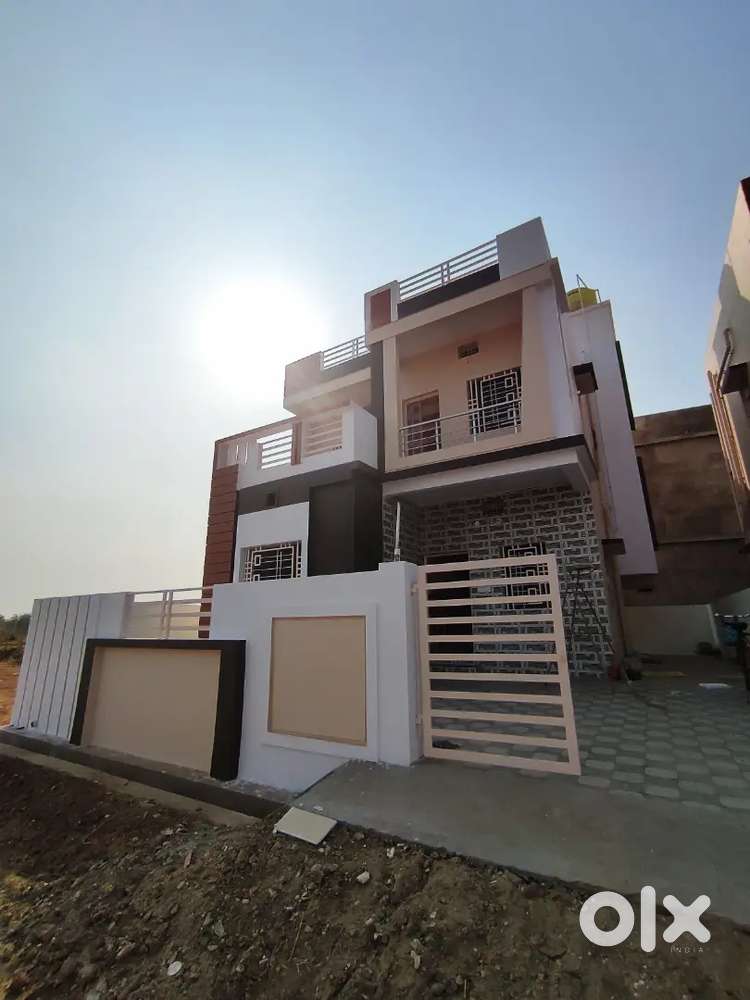 Newly banglow at khat road bhandara