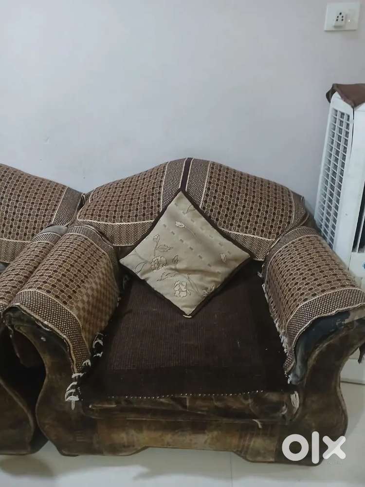 Comfortable maharaja sofa set