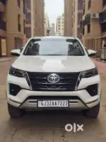 Toyota Fortuner 4X2 AT 2.8 Diesel, 2023, Diesel
