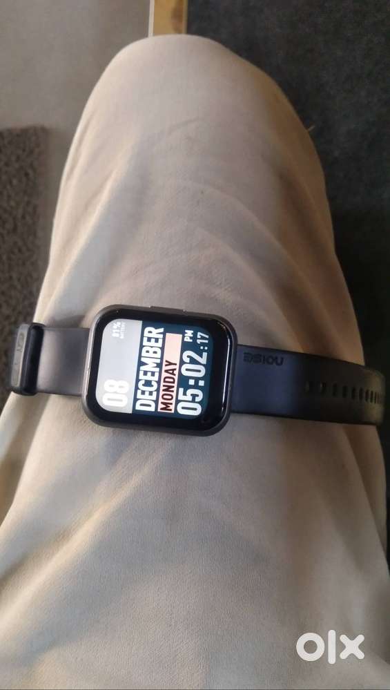 Noise smart watch