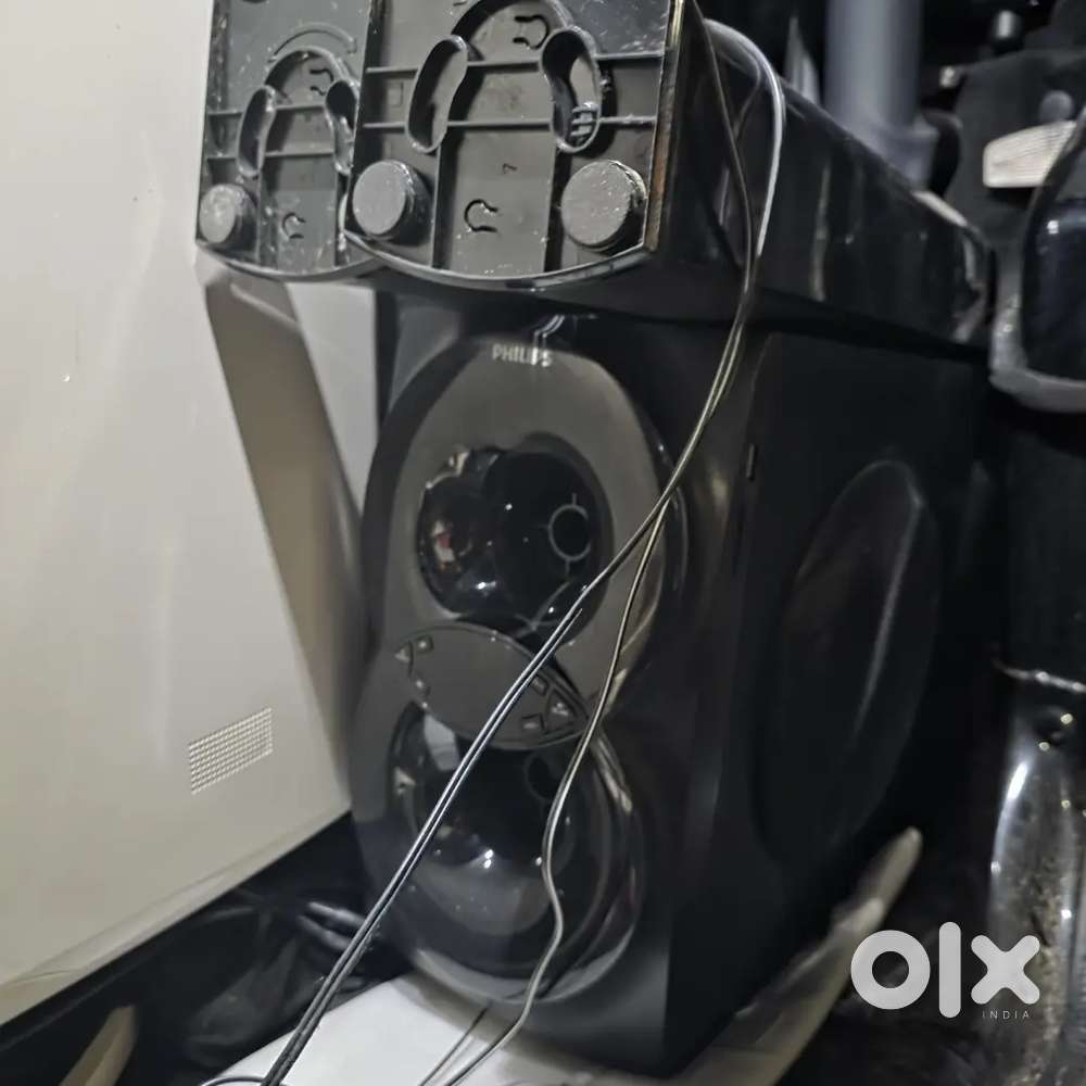 2.1 Home theater Philips at 2300Rs