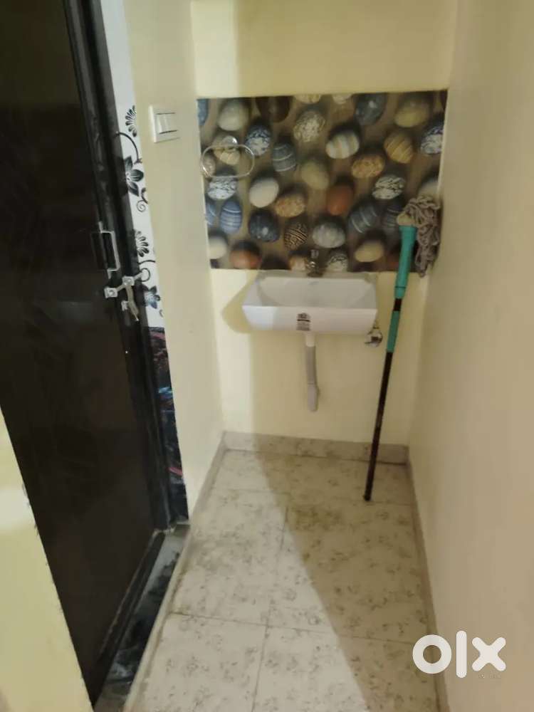 Sharing basis @2500 Furnished/Complet @7000