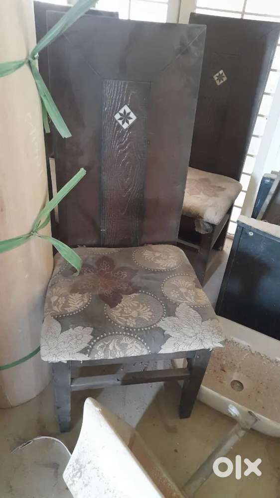 Sofa n dinning with 6 chairs