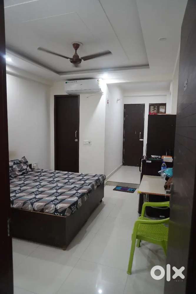 Roommate (Fully furnished)(male)