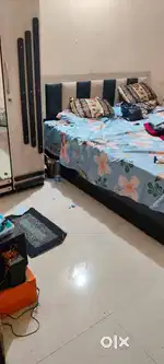 6-7 yrs property age