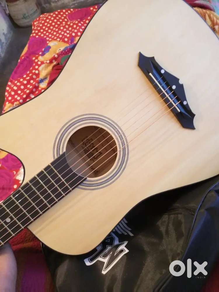 Urgent sell my guitar