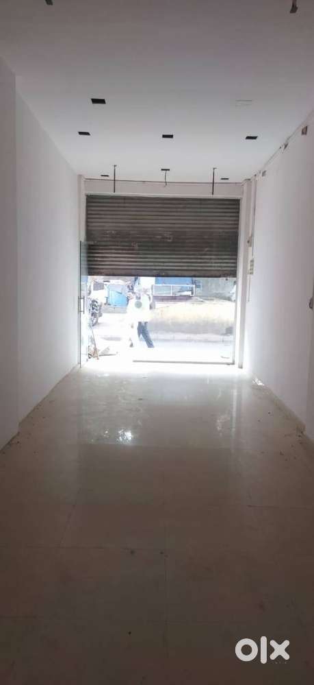 SHOP for URGENT Sale 1.10cr