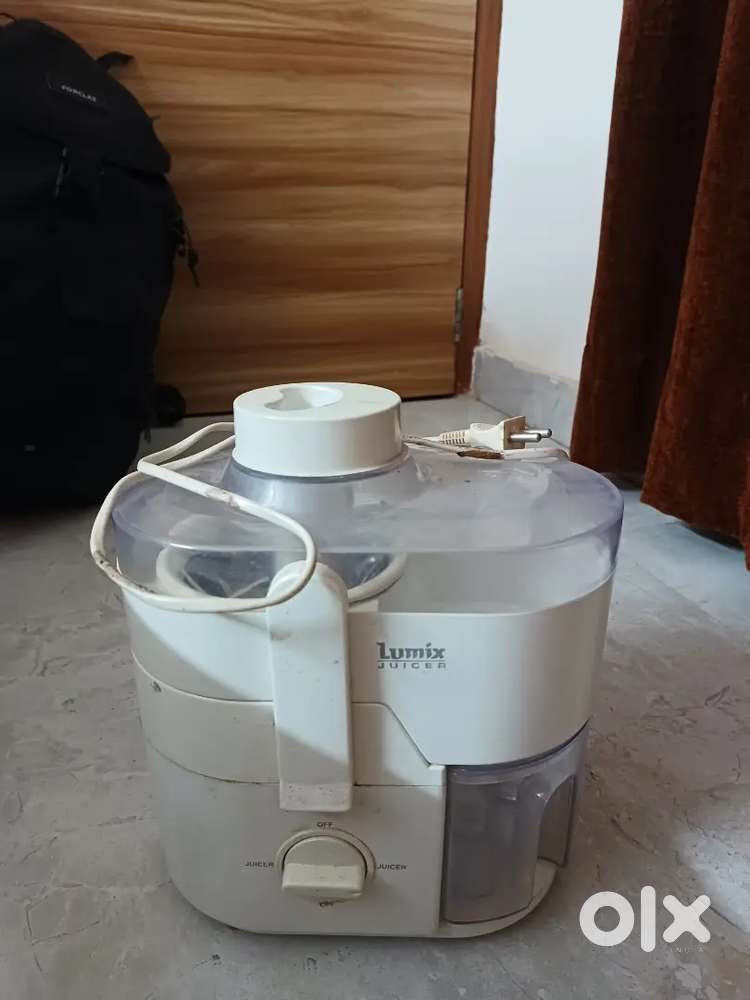 Juice extractor/ juicer