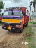 Tata 1012 (17 feet open body)
