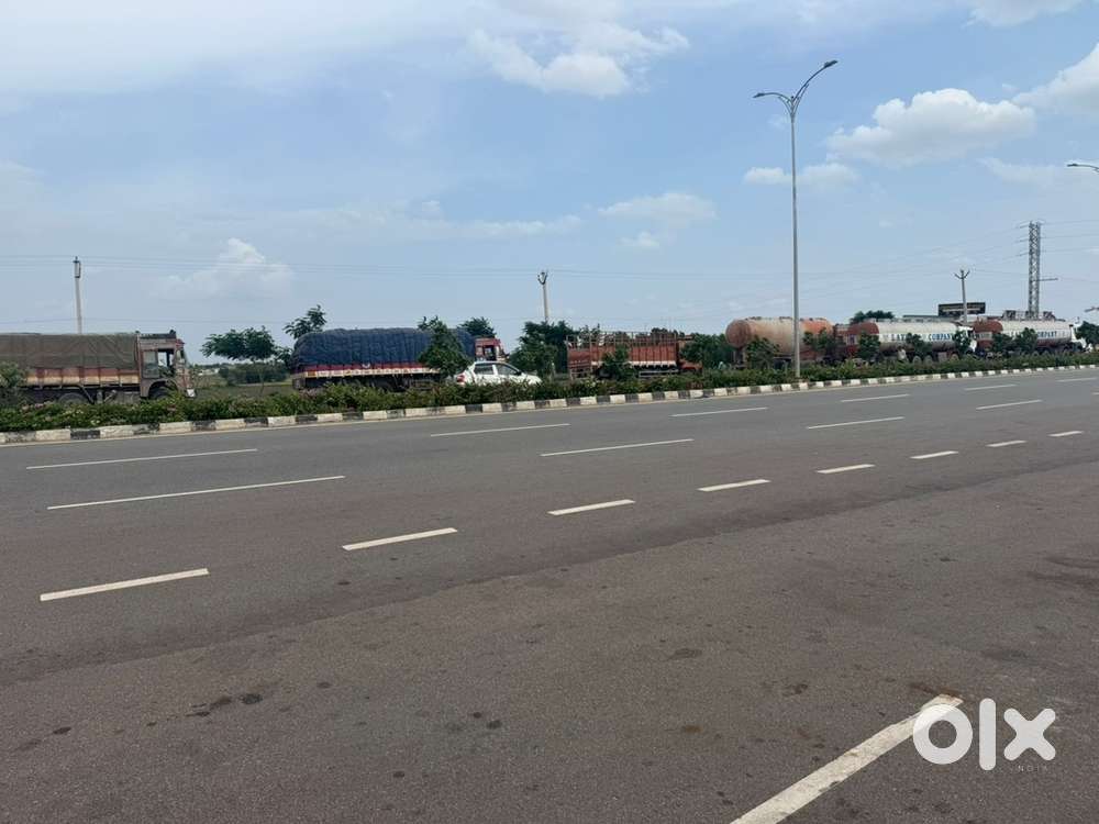 Thumkunta Hyderabad to Karimnagar haiwey pacing 1495 yads for sale ful