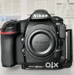 Nikon D850 DSLR 45.4mp Camera body hardly used