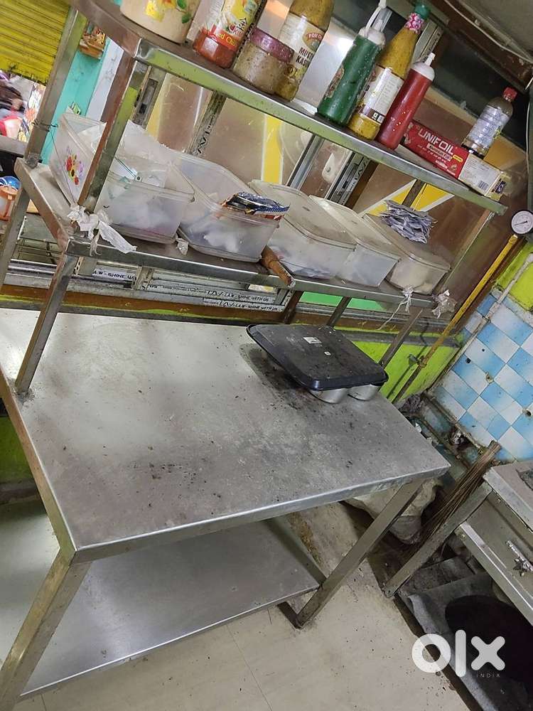 COMPLETE RESTAURANT KITCHEN ITEMS