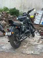 yezdi roadster 2022
