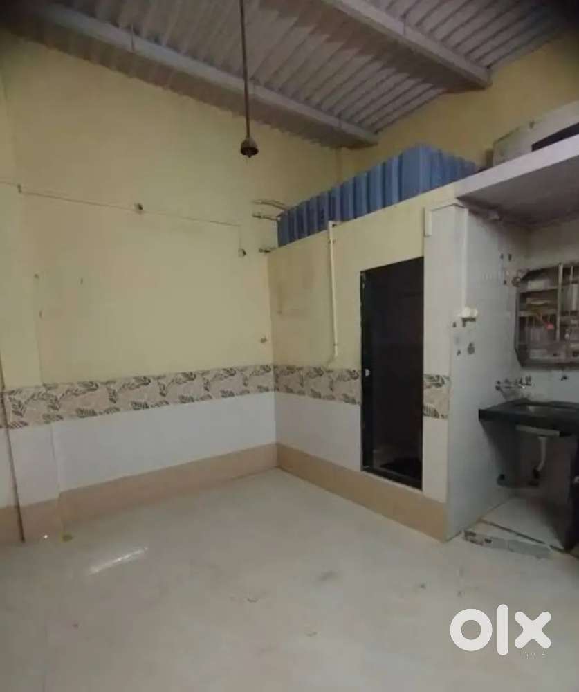 Chwl room in andheri west