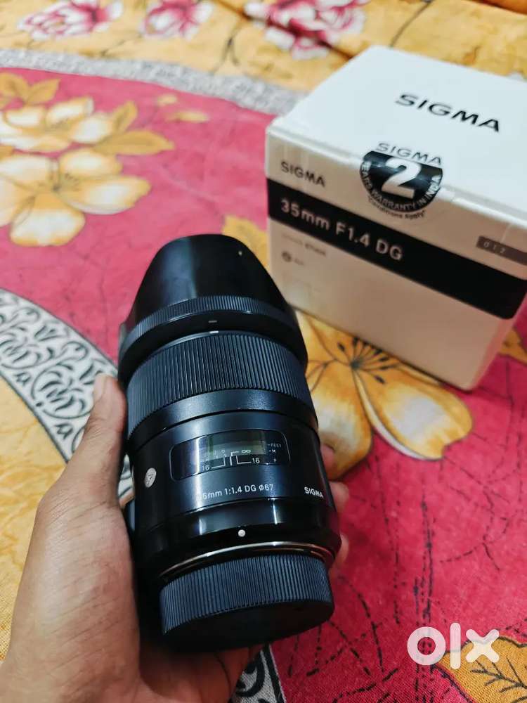 SIGMA 35MM 1.4 lens.Nikon