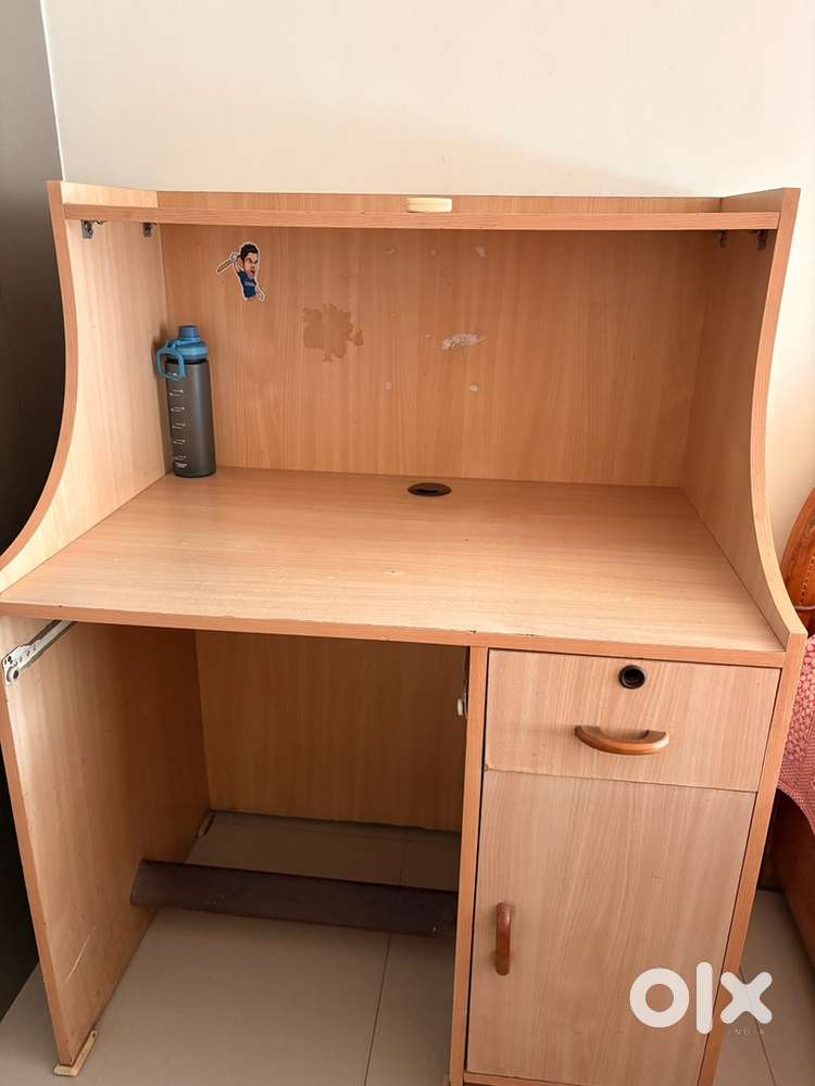 Study / computer table