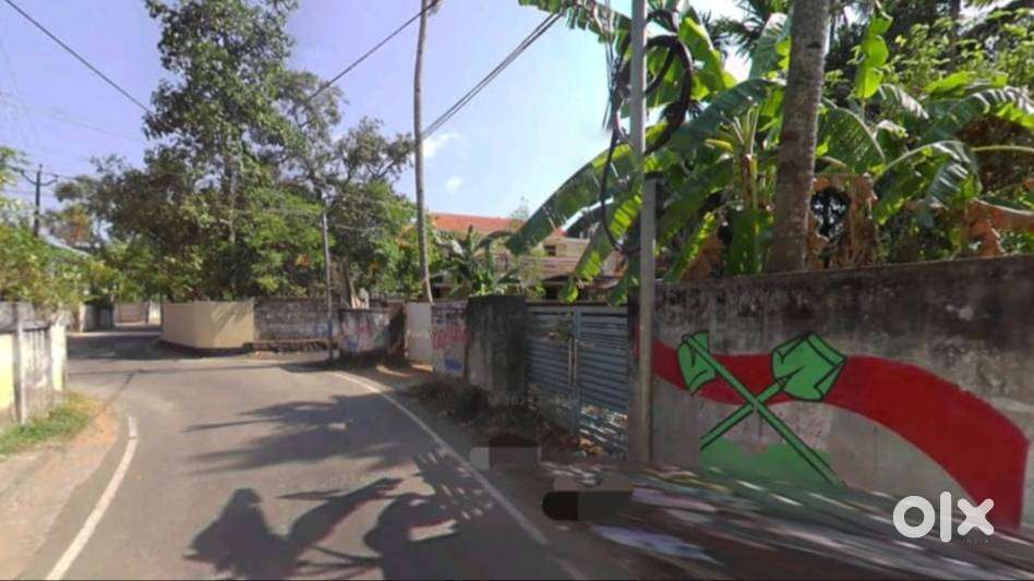 9 cents of land in a prime residential area in Kollam Corporation.