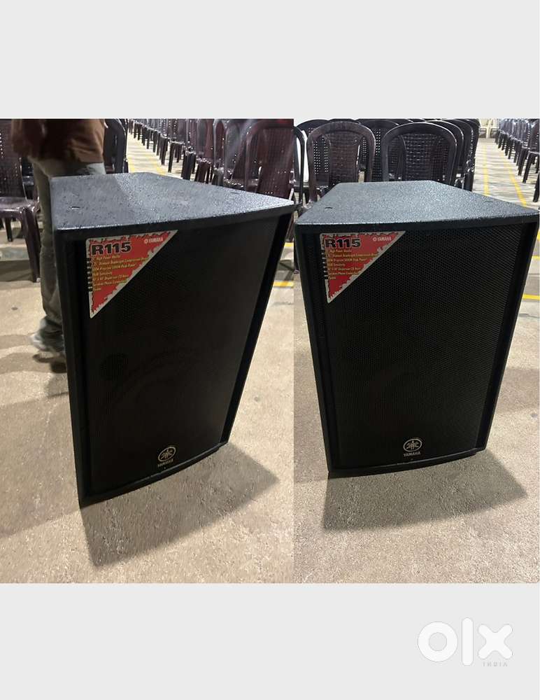 Yamaha 2 Speakers R115