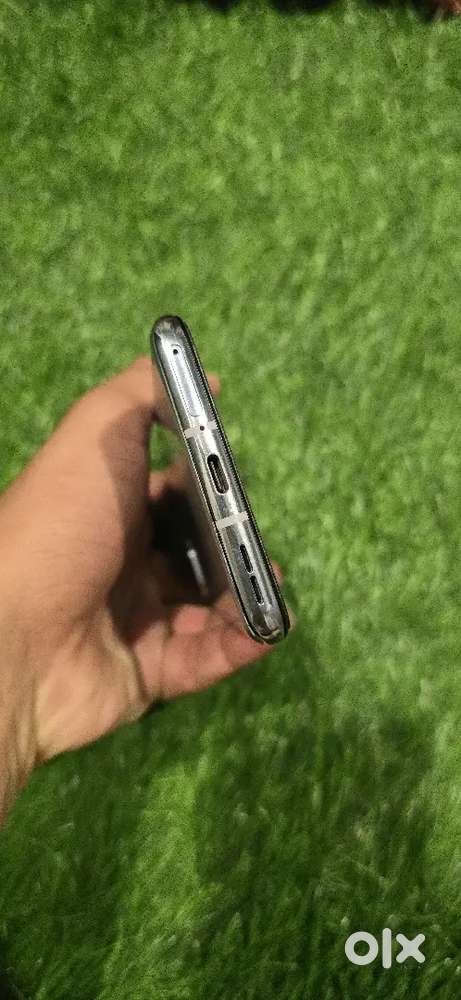 One plus 8T light blue color