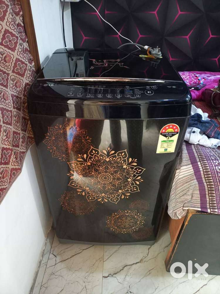 LG AUTOMATIC WASHING MACHINE