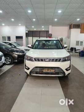 Mahindra XUV300 W8 AMT Diesel, 2019, Diesel