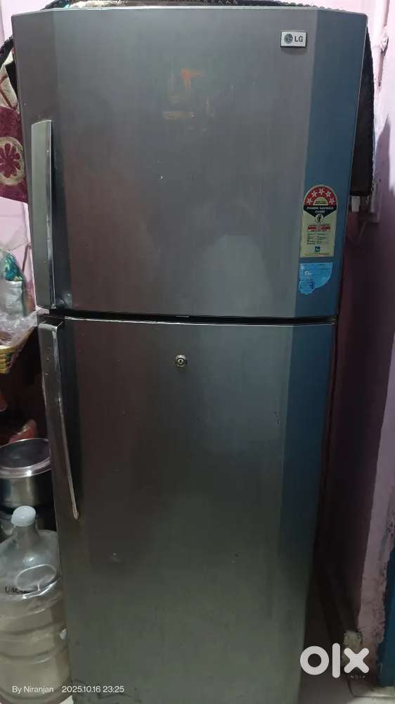 LG Fridge 290 Ltr