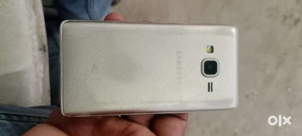 Z2.. good condition me ledis use kiya hai