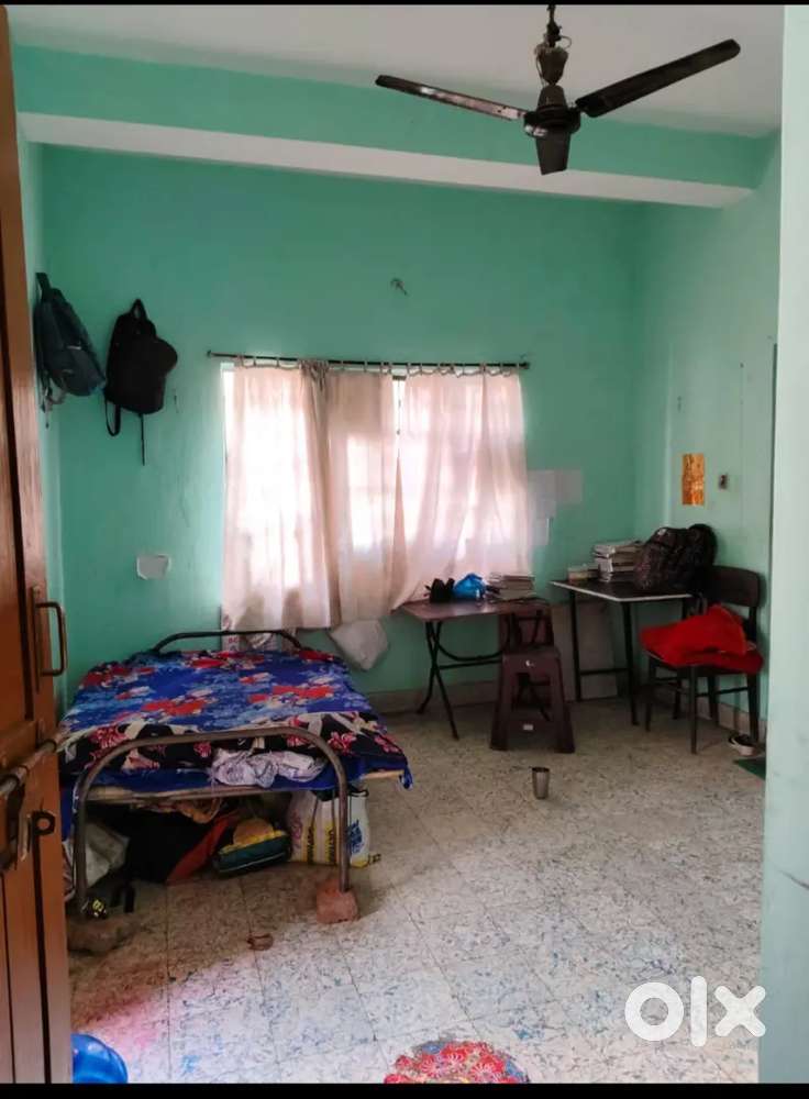 Well semi furnished washroom,kitchen allowed