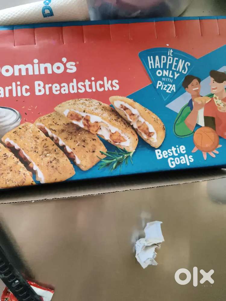 Delivery person  require at dominose