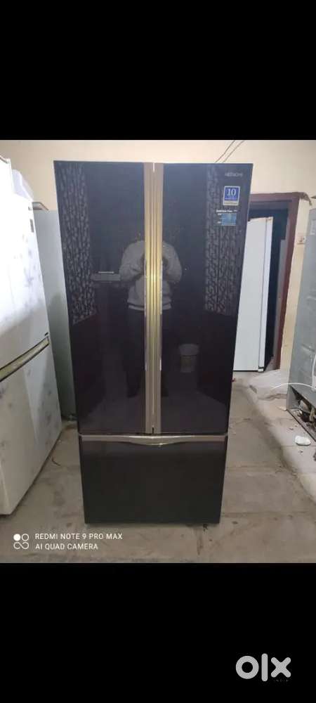 Hitachi side by side fridge it is in very good condition