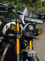 TRIUMPH 400 ONLY 2800 KMS RUN