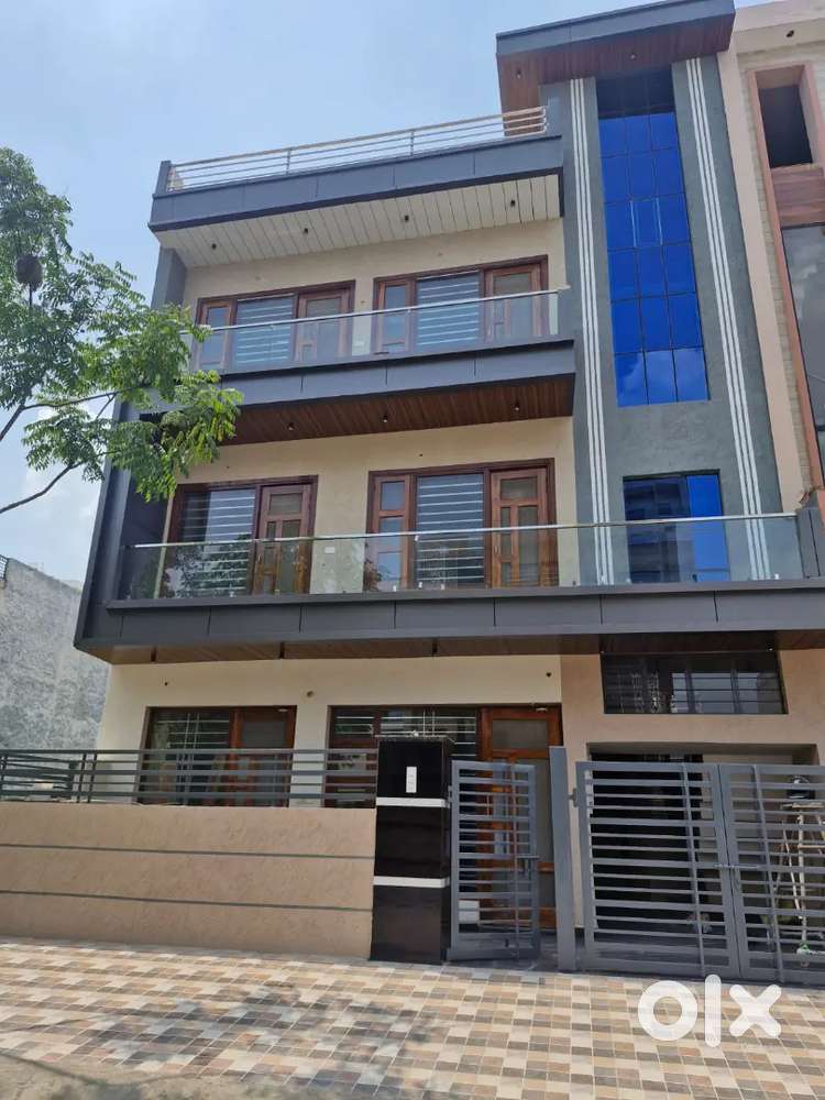 8 Marla Triple Storey Kothi in Aerocity Mohali