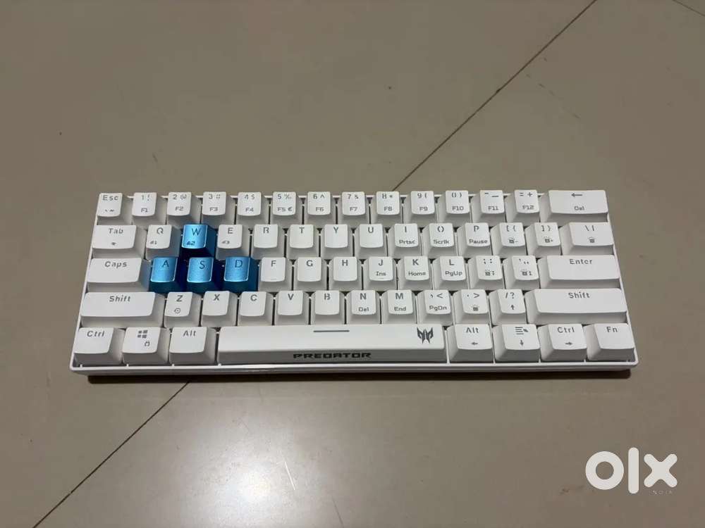 Mechanical keyboard 
Acer predator aethon 330