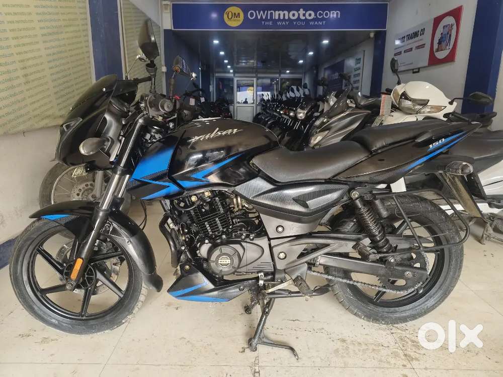Pulsar 150 Dual Disc, Available at Ownmoto