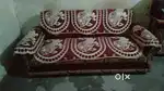 7seter sofa with glass table